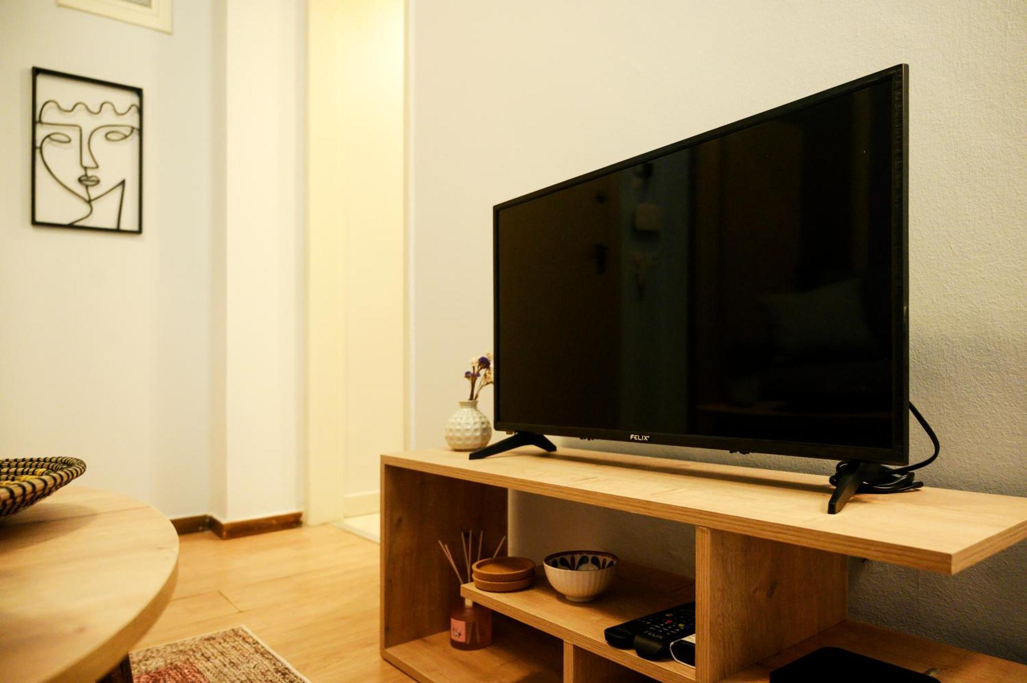 Modern Downtown Flat By Golden H&R Apartment Thessaloníki Ngoại thất bức ảnh